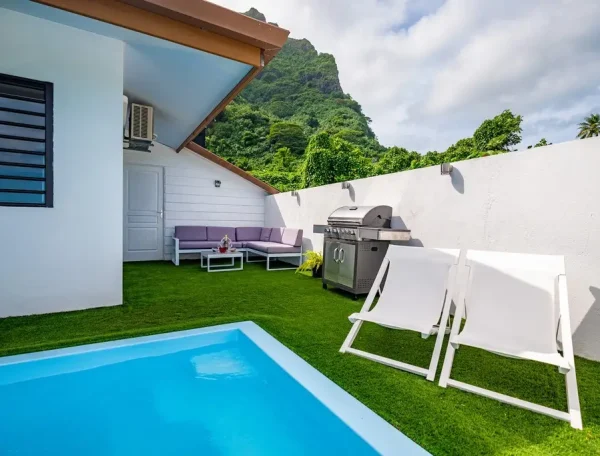pool-exterior-sunset-villa-bora-bora0001