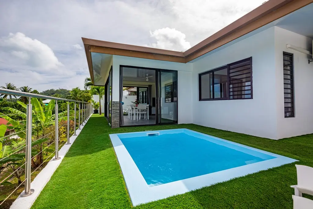 pool-exterior-sunset-villa-bora-bora0002